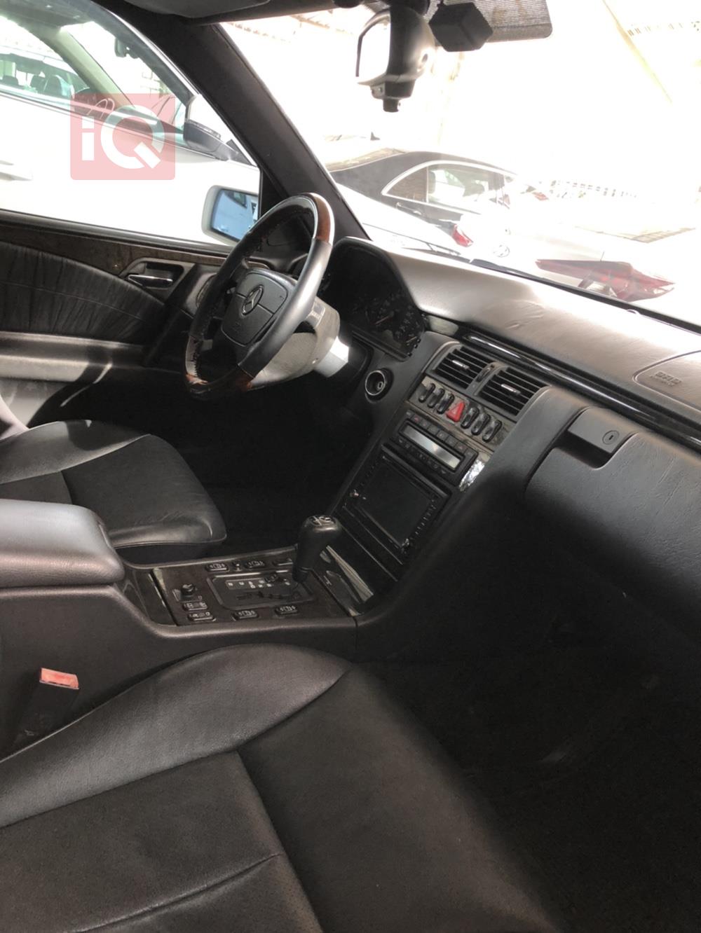 مێرسێدس بێنز E-Class